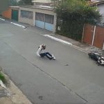 Defender Drops an Uno Reverse On Armed Robber